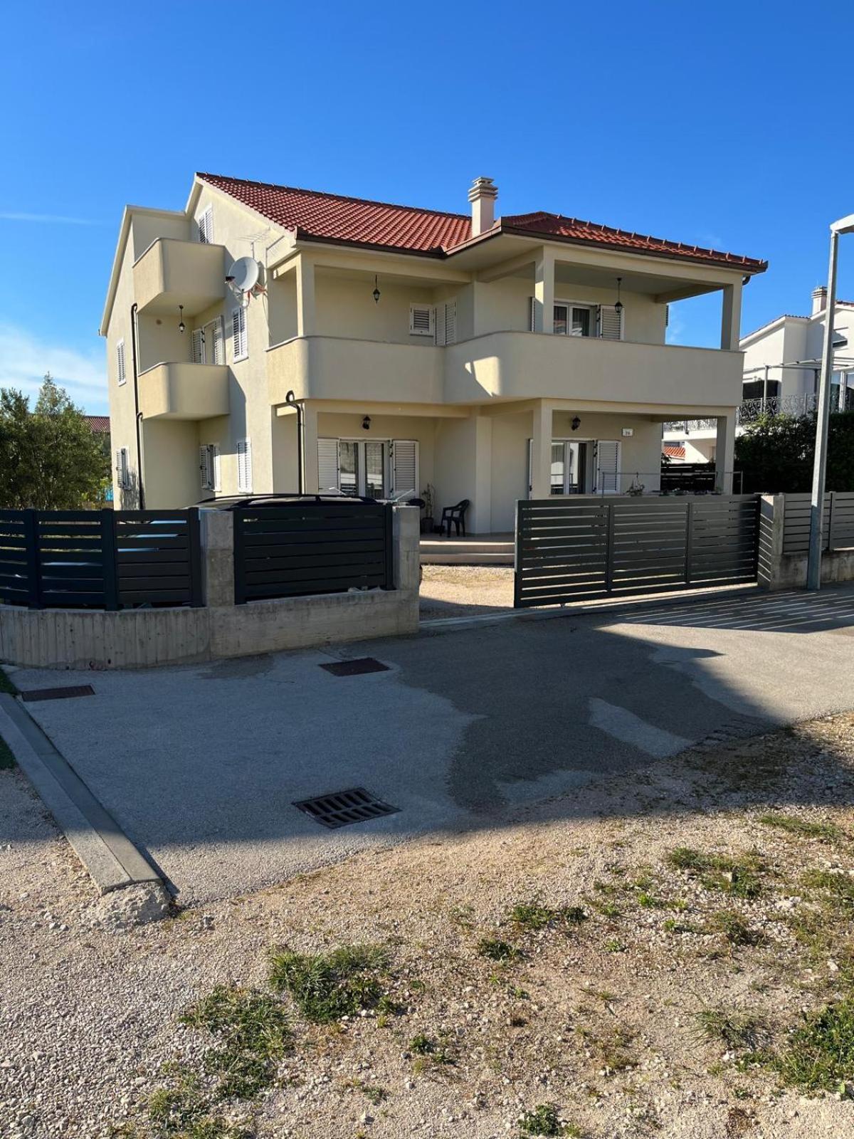 Apartments Vido โวดีเซ ภายนอก รูปภาพ